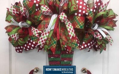 How To Make A Christmas Door Hanger